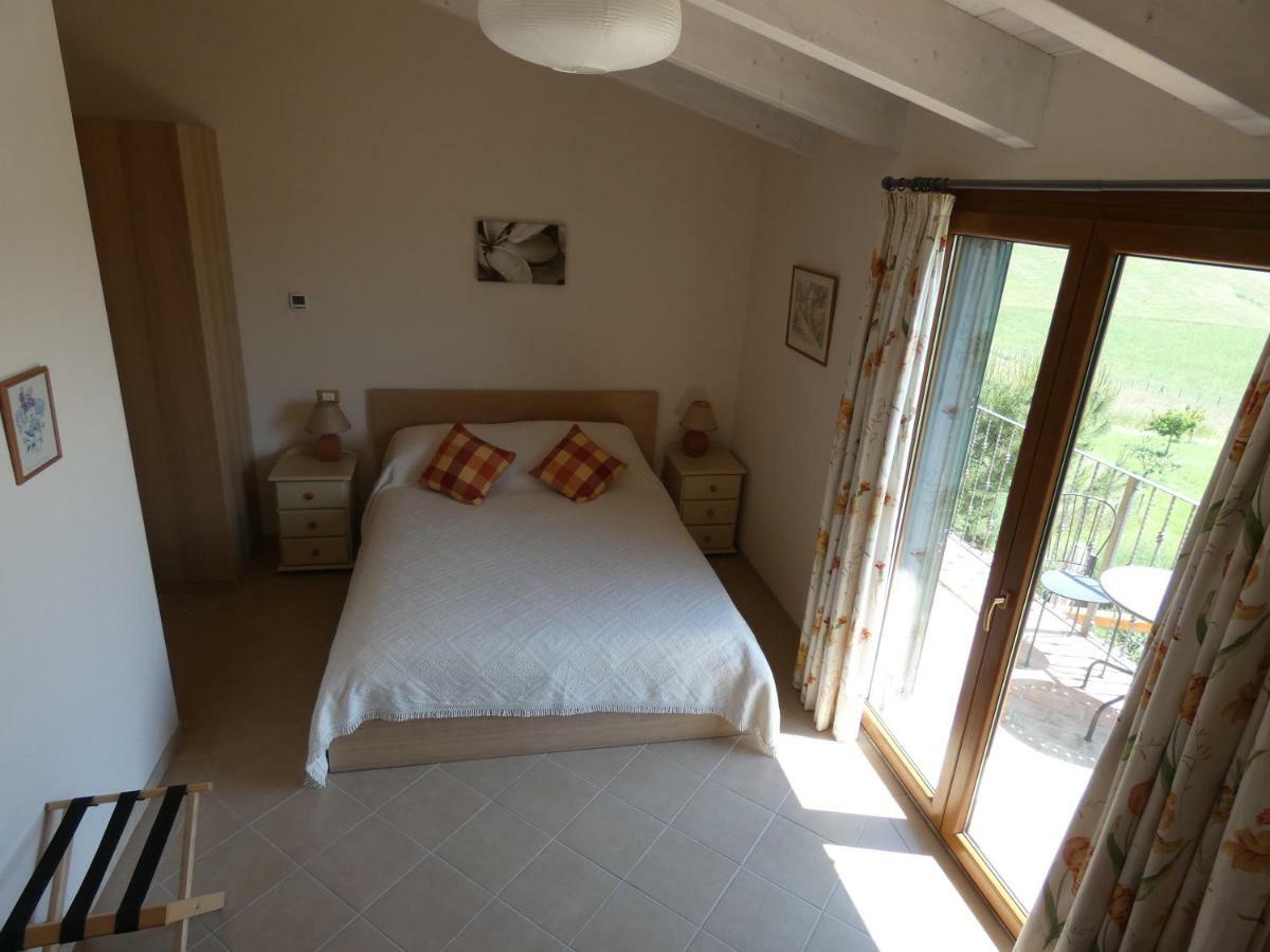 Il Frutteto Bed And Breakfast Ripattone Exterior foto
